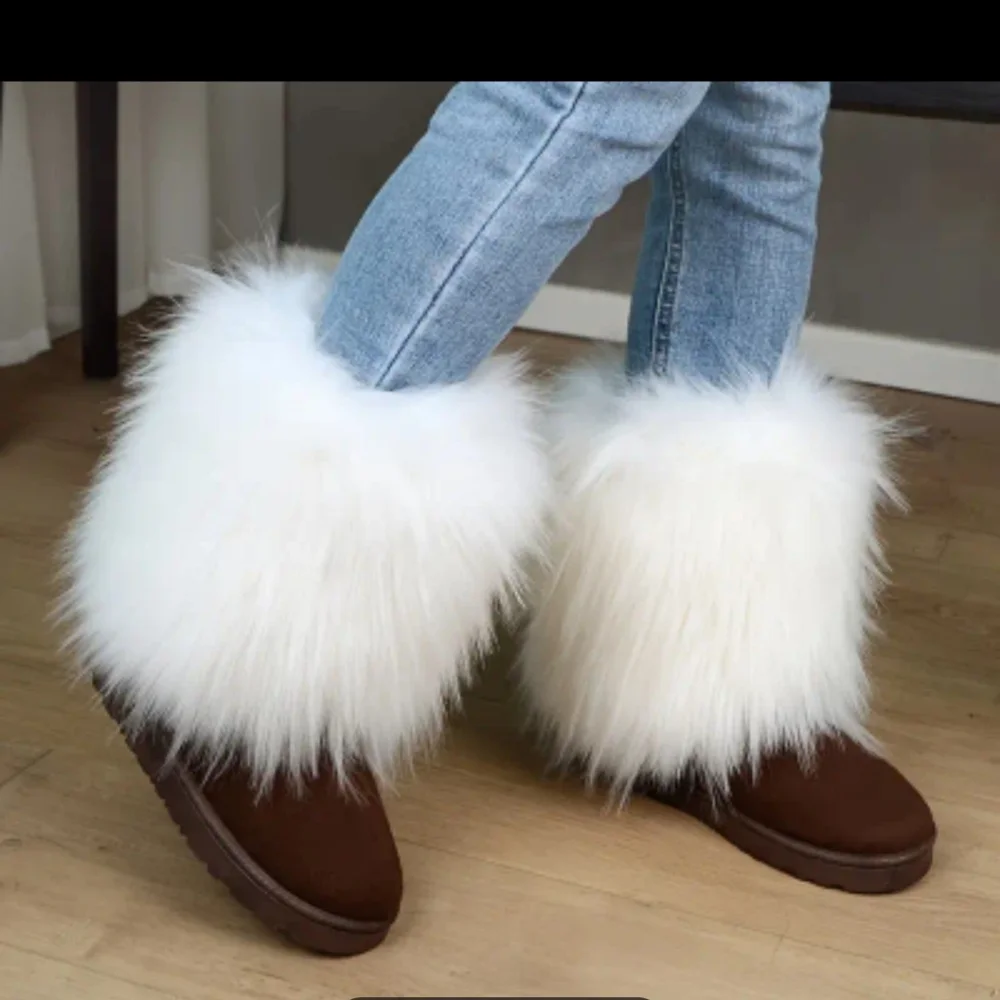 Brand New Gorgeous😍😍 Faux Fur Boots - Picture 2 of 2